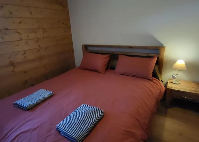 Ecrins A4, 1 Bedroom Apartment With Bunk Room, Central Samoens