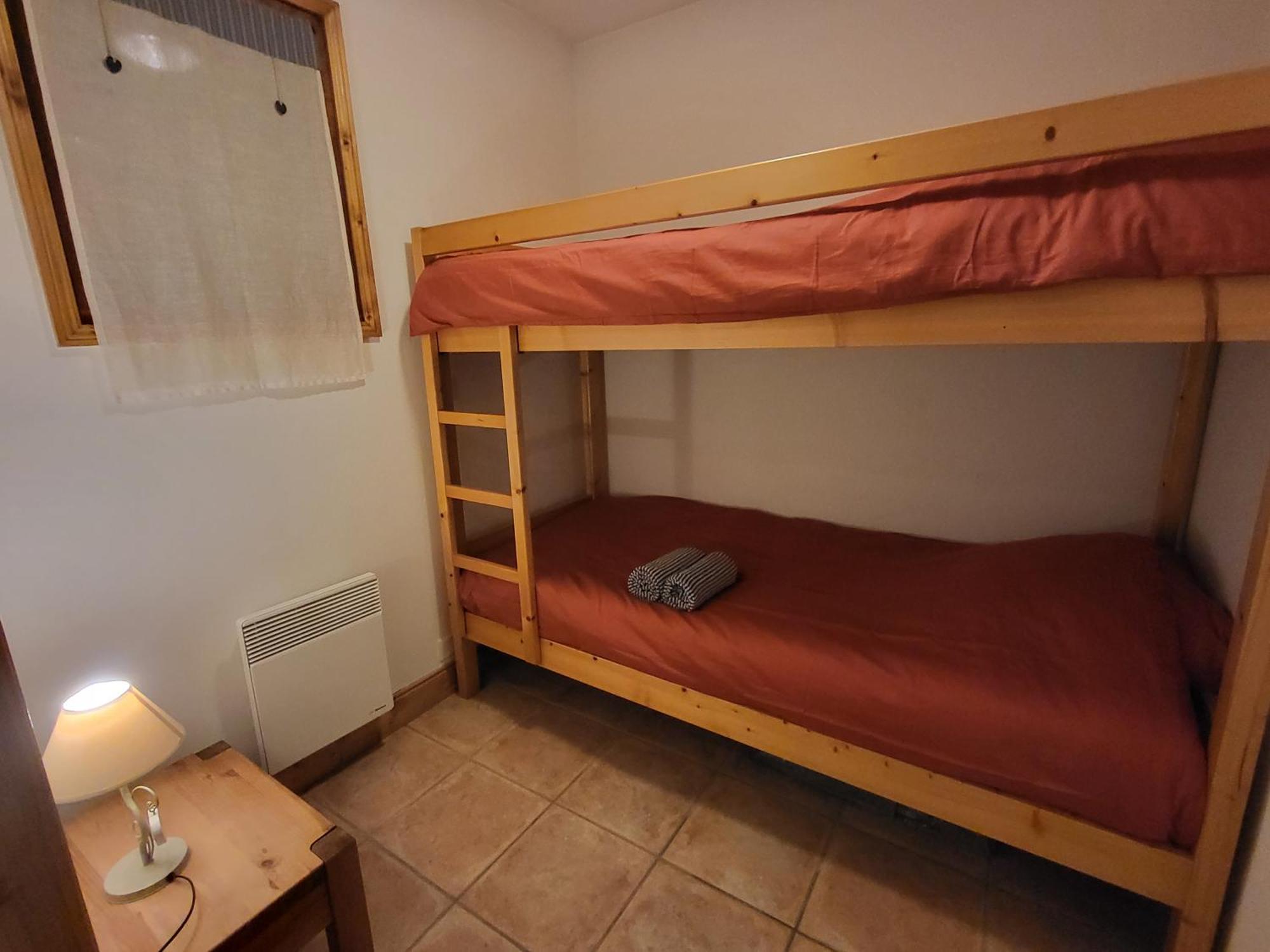 Ecrins A4, 1 Bedroom With Bunk Room, Apartment Samoens