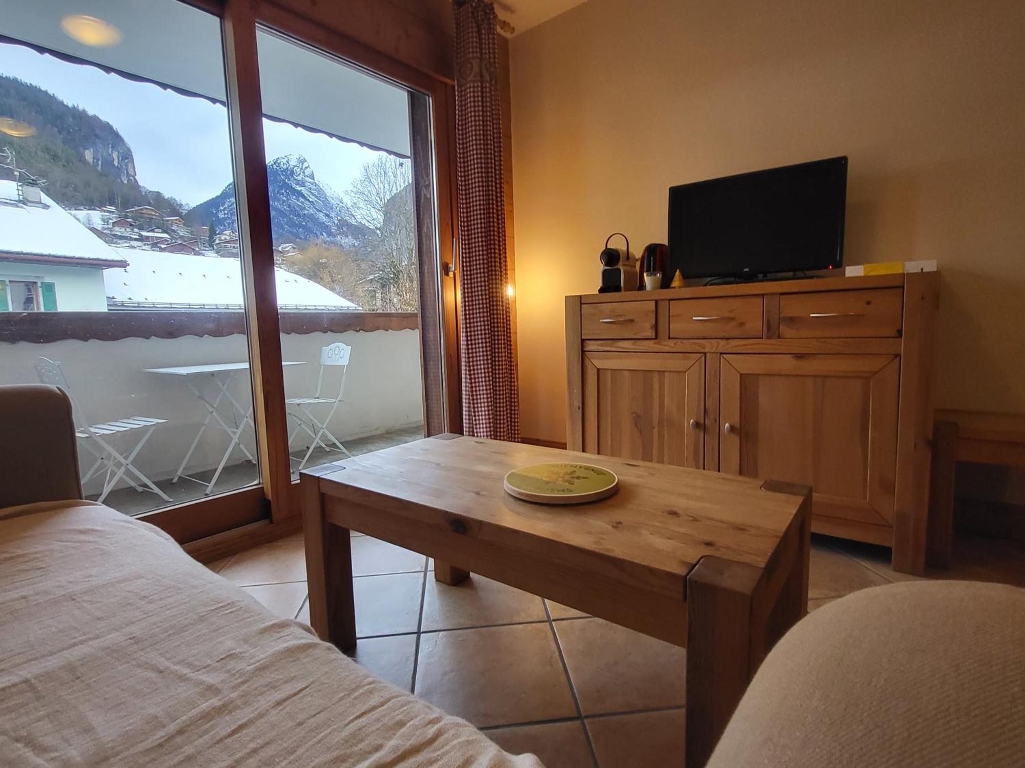 Apartment Ecrins A4, 1 Bedroom With Bunk Room, Samoens